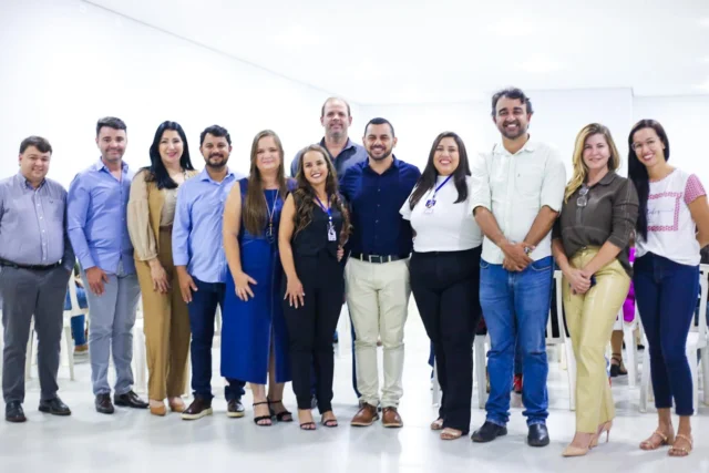 PAV Iporá – 4 anos de compromisso com o contribuinte!  Ontem foi dia de celebrar uma trajetória de apoio, orientação e serviço de qualidade ao lado de quem move a economia da nossa cidade.  O Ponto de Atendimento Virtual da Receita Federal (PAV) completa 4 anos de funcionamento em Iporá, oferecendo suporte essencial aos empresários e à população, com agilidade, cidadania e responsabilidade.  O evento comemorativo foi marcado por troca de conhecimentos, presença de parceiros e o fortalecimento do compromisso com o desenvolvimento local.  Parabéns ao PAV Iporá! Prefeitura de Iporá – Iporá do jeito que o povo quer.  #PAVIpora #4AnosDeCompromisso #ReceitaFederal #ApoioAoEmpreendedor #PrefeituraDeIporá #IporáDoJeitoQueOPovoQuer