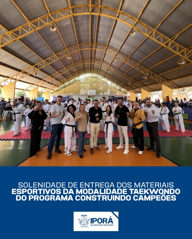Entrega de materiais esportivos – Construindo Campeões   A Prefeitura de Iporá marcou presença na solenidade de entrega de materiais esportivos da modalidade Taekwondo, realizada pelo Governo de Goiás, por meio da Secretaria de Estado de Esporte e Lazer e do Programa Construindo Campeões.  O evento aconteceu neste sábado (24/05), na Escola Municipal Odilon José de Oliveira, reunindo autoridades locais, lideranças comunitárias e representantes do Estado, em um momento especial de incentivo ao esporte e valorização da juventude goiana. 🥋  Com muita alegria, alguns alunos da rede municipal foram contemplados com os materiais esportivos, reforçando nosso compromisso com oportunidades, inclusão e desenvolvimento das crianças e adolescentes de Iporá!   Iporá, do jeito que o povo quer!  #PrefeituraDeIporá #ConstruindoCampeões #EsporteQueTransforma #JuventudeGoiana #ParceriaQueDáCerto #Taekwondo #RedeMunicipal