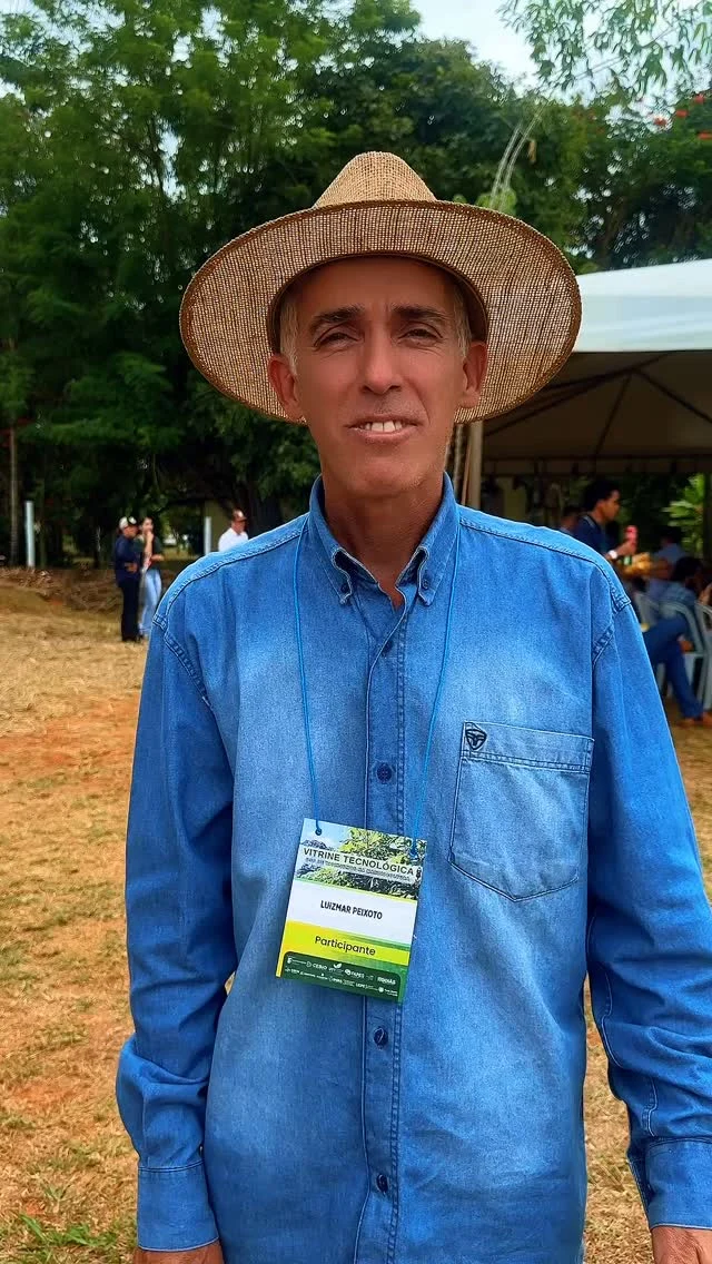 Dia no Campo com foco na prática e no futuro da agricultura!  Em uma parceria entre o Instituto Federal Goiano – Campus Iporá e a Secretaria Municipal de Agricultura, foi realizado um dia repleto de aprendizado com cursos práticos sobre o plantio de mandioca, diretamente no campo, com produtores e estudantes.  Fortalecer o conhecimento técnico e valorizar o trabalho do homem e da mulher do campo é uma prioridade da nossa gestão.  🌾 Desenvolvimento rural, capacitação e apoio ao agricultor.  📍 Iporá do jeito que o povo quer.  #DiaNoCampo #AgriculturaFamiliar #PlantioDeMandioca #IFGoiano #SecretariaDeAgricultura #PrefeituraDeIporá #FormaçãoRural