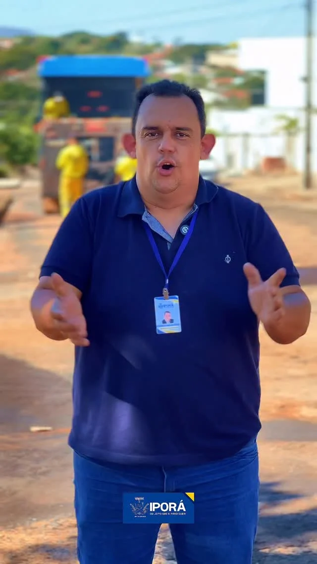 A Prefeitura de Iporá segue trabalhando firme para garantir mais qualidade e segurança no tráfego urbano. Nesta semana, as equipes estão realizando serviços de tapa-buracos no setor do bairro Santo Antônio, como etapa preparatória para o recapeamento asfáltico completo das vias.  Essa é mais uma ação do compromisso da gestão municipal com a infraestrutura e o bem-estar da população.  🛣️ Ruas mais seguras, bairros mais valorizados! #PrefeituraDeIporá #ObrasQueTransformam #BairroSantoAntônio #CompromissoComVocê