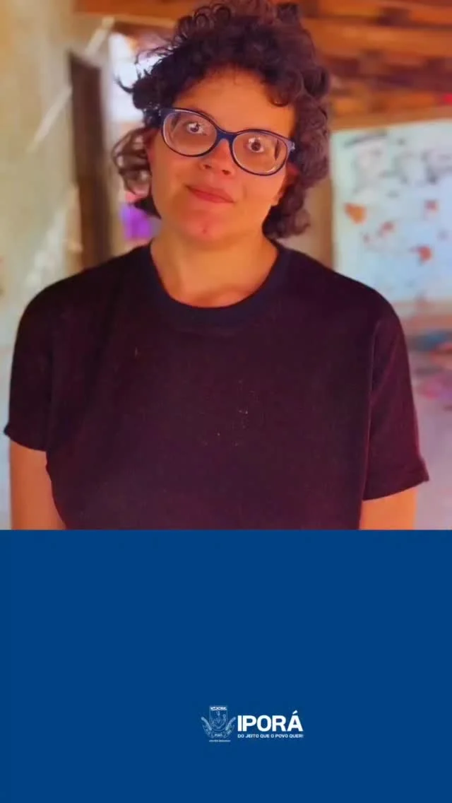Iporá Avançando a Cada Dia ✨ Histórias reais que mostram o cuidado com quem mais precisa.  Hoje, a Raiane, mãe acompanhada pelo Programa Criança Feliz, compartilhou com a gente o quanto essa iniciativa tem feito a diferença na vida da sua família. 💛  O Criança Feliz me ajudou a entender melhor o desenvolvimento do seu filho, saber como estimular ele com brincadeiras, conversas e muito carinho. A cada visita, você se sente mais preparado e apoiado.  O Programa Criança Feliz é um compromisso da Prefeitura de Iporá com o futuro da nossa cidade: cuidar das nossas crianças desde os primeiros passos. Porque investir na primeira infância é construir uma Iporá mais forte, justa e cheia de esperança! 🌱  #IporáAvançando #CriançaFeliz #PrefeituraDeIpora #DesenvolvimentoInfantil #PrimeiraInfância #AssistênciaSocial #CuidarÉTransformar