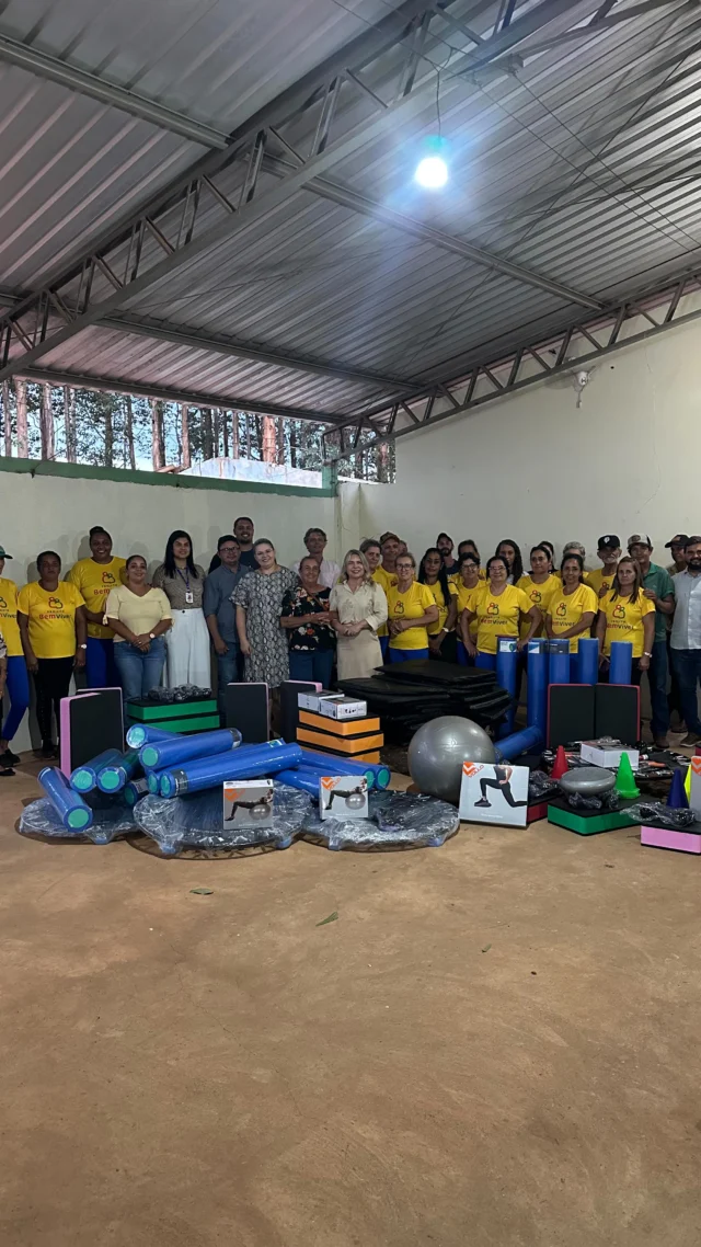 Projeto Bem Viver na Comunidade do Buriti  Um projeto inédito que chega para fortalecer a promoção da saúde, o cuidado e o bem-estar de todas as famílias da comunidade.  Para apoiar essa iniciativa tão importante, a Gestão Municipal realizou a entrega de materiais de qualidade, reforçando o compromisso com políticas públicas que realmente transformam a vida das pessoas.  Cuidado, presença e responsabilidade social: assim nasce um futuro melhor para o Buriti.  #BemViver #GestãoMunicipal #SaúdeParaTodos