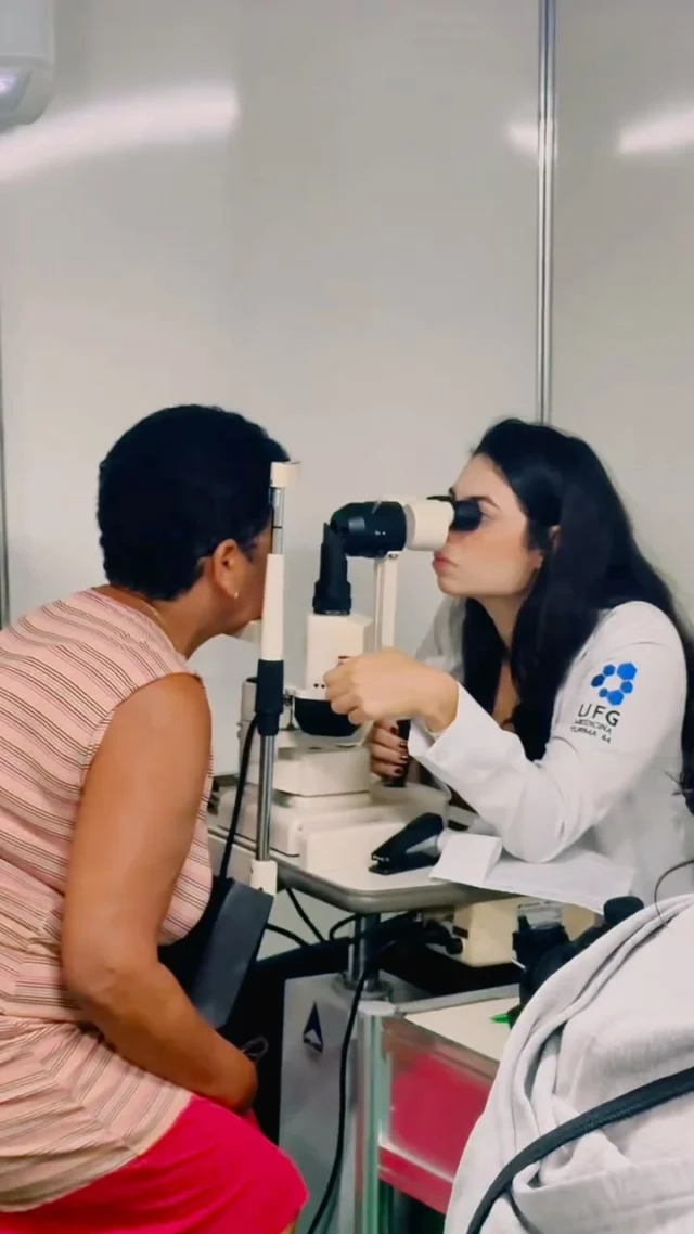 Dois dias que marcaram o coração de Iporá   Foram 48 horas de emoção, esperança e transformação que ficaram gravadas na memória de toda nossa cidade. O Goiás Social chegou com uma energia contagiante, trazendo benefícios, serviços, oportunidades e dignidade para nossas famílias, nossos idosos, nossas mulheres, nossos jovens e cada cidadão que sonha com uma vida melhor. ￼  Sob a liderança inspiradora da dona Gracinha Caiado, coordenadora do programa e verdadeira guardiã do cuidado com as pessoas, sentimos de perto o amor que move esse projeto. Uma equipe incansável, que não mede esforços para garantir que nenhum goiano fique esquecido. ￼  Ao lado do querido governador Ronaldo Caiado e do dedicado vice-governador Daniel Vilela, o Goiás Social não foi apenas um evento foi um ato de amor e respeito por cada cidadão de Iporá. Eles trouxeram mais do que serviços: trouxeram o reconhecimento de que cada vida importa, cada história tem valor e cada pessoa merece uma chance real de mudança. ￼  Em cada sorriso, em cada abraço, em cada cartão entregue, nossa população viu um futuro mais leve, mais digno, mais cheio de oportunidades. Foram dias em que realizamos sonhos, encurtamos distâncias e fortalecemos corações. Serviço gratuito de saúde, emissão de documentos, qualificação profissional, benefícios sociais e tanto, tanto afeto humano tudo pensado para melhorar a vida do nosso povo. ￼  À dona Gracinha, ao governador Ronaldo Caiado e ao vice-governador Daniel Vilela, nossa mais profunda gratidão por essa oportunidade que transformou vidas em Iporá. Vocês mostraram que quando o governo se aproxima das pessoas, o impossível começa a parecer possível. ￼  💛 A população amou… 💛 A cidade agradece… 💛 Iporá se encheu de esperança!  #trabalhoquetransforma #GoiásSocial #IporáTransforma #Gratidão